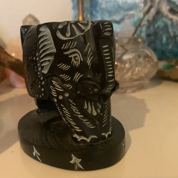 Handmade elephant candle holder - Picture 5 of 5